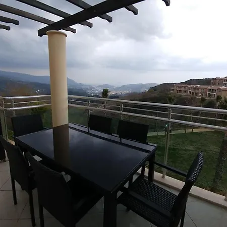 Kusadasi Golf & דירה איידן