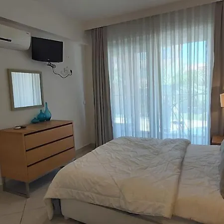 Kusadasi Golf & דירה *