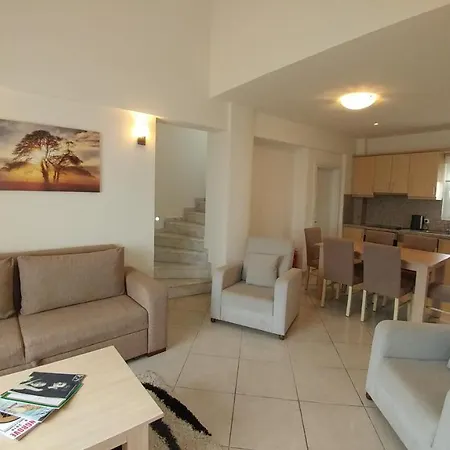 Kusadasi Golf & Apartment *